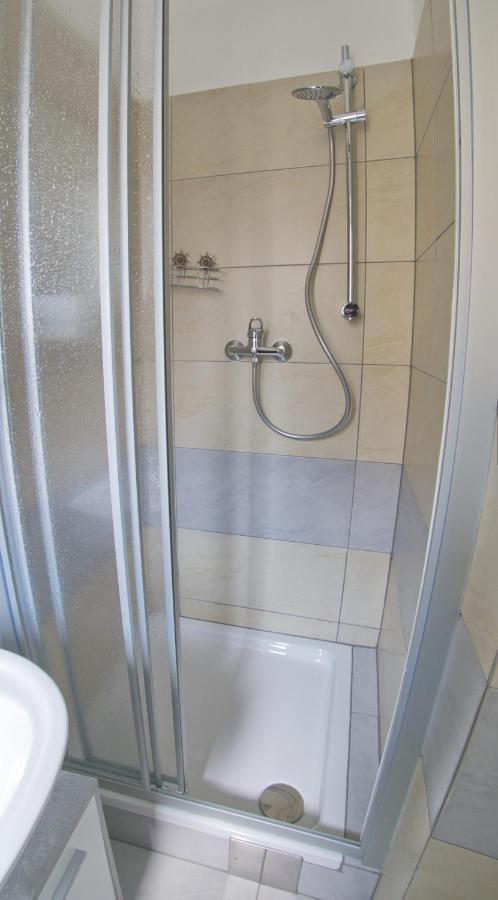 Niko Apartment Виена Екстериор снимка